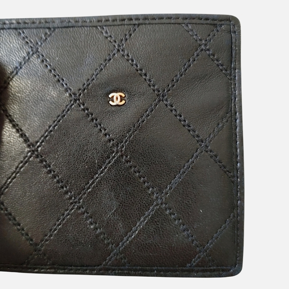 CHANEL Timeless Diamond Stitch Black Leather Bifold Wallet - Picture 14 of 16